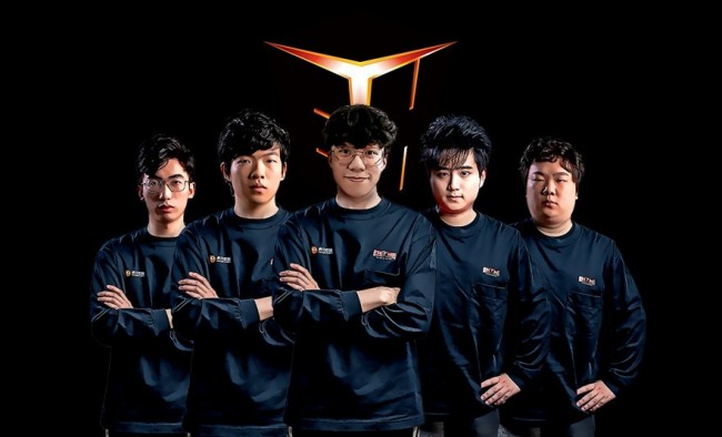 罗马诺：马马尔达什维利今日体检，将和利物浦签约至2030年