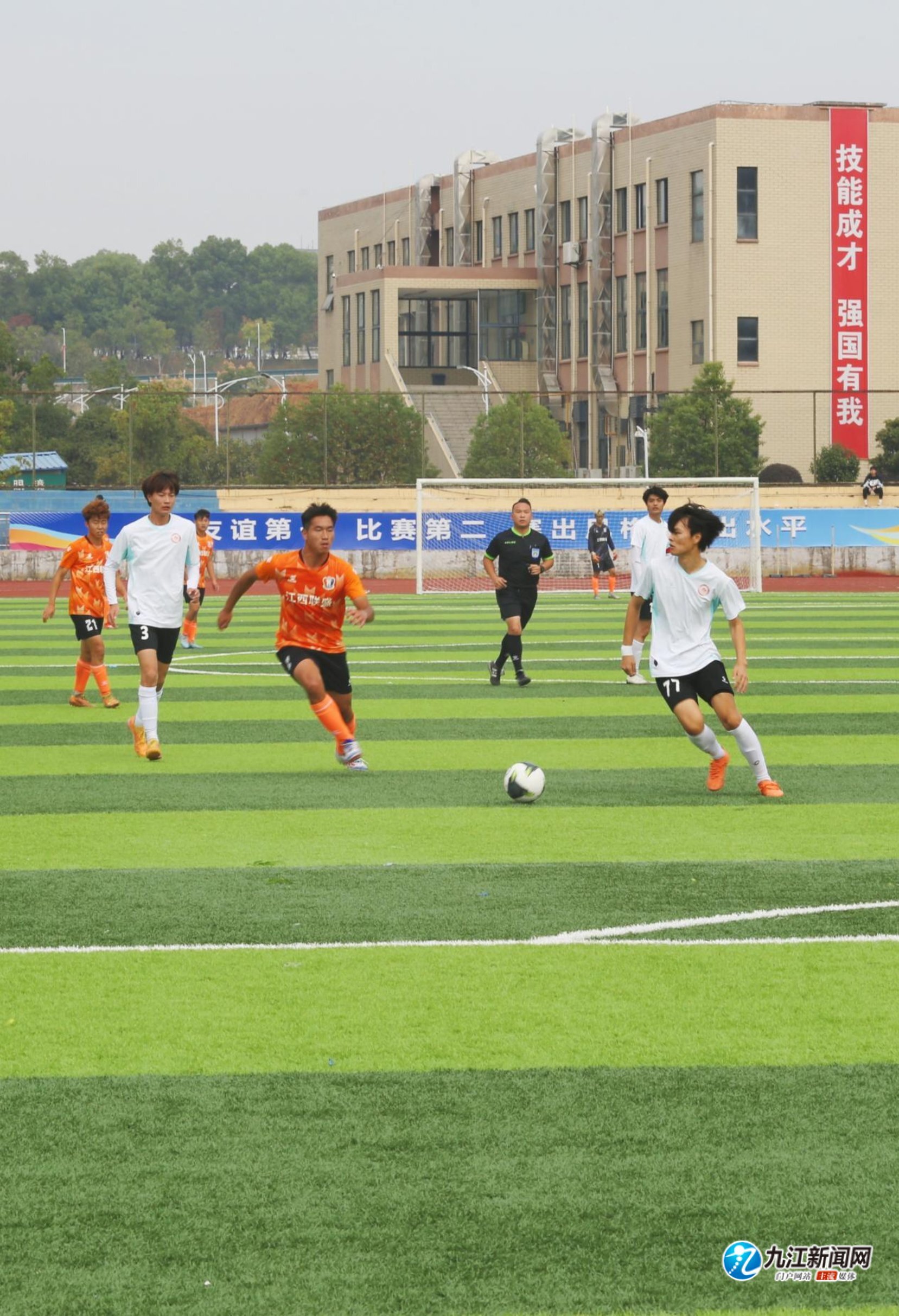 俱乐部在转 俱乐部在转